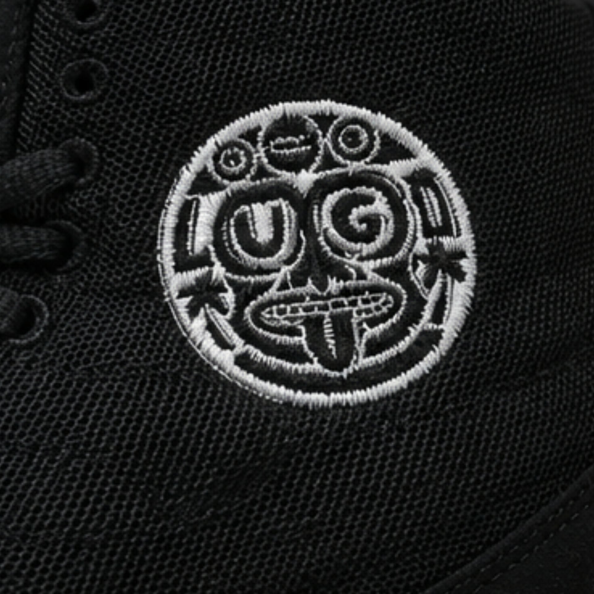 PAT LUGO SIGNATURE SERIES // BLACK